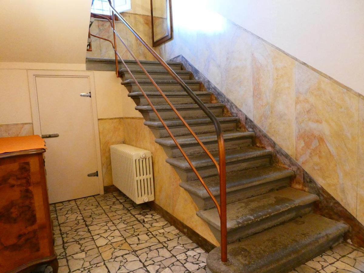 Casa Storica E Confortevole Empoli Bagian luar foto