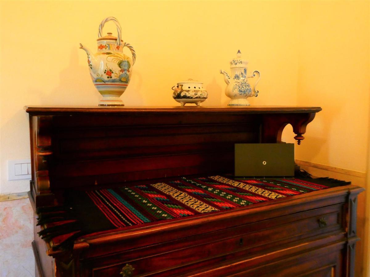 Casa Storica E Confortevole Empoli Bagian luar foto
