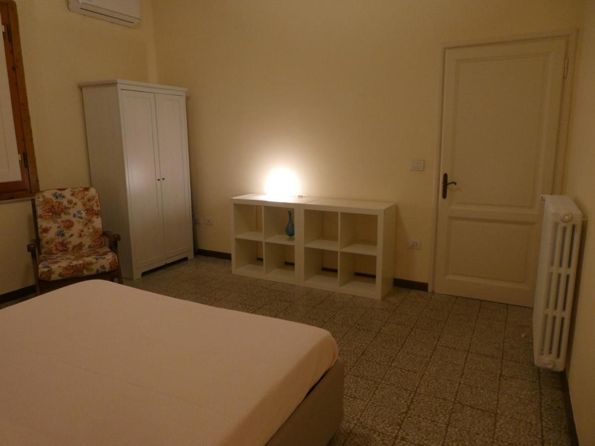 Casa Storica E Confortevole Empoli Bagian luar foto